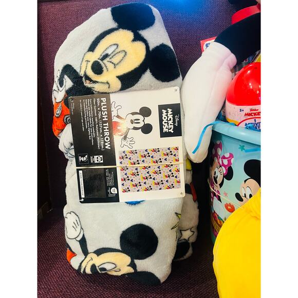 Mickey Mouse giant Easter basket bundle 24 inch Mickey pillow buddy 50x70 Mickey - Picture 9 of 10